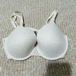 New Victoria Secret Bra